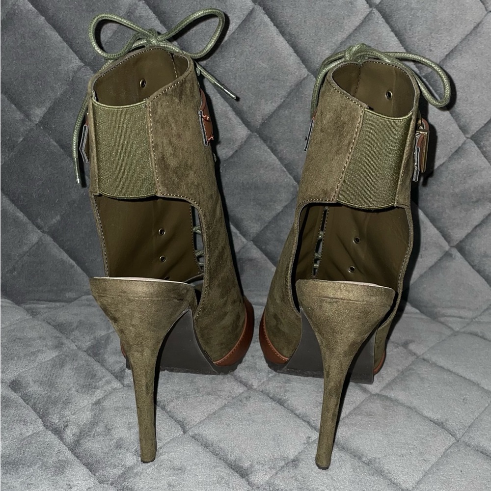Open Toe Suede Booties - Picture 5 of 8